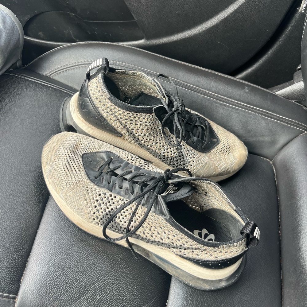 Nike Flyknit Running Shoes
